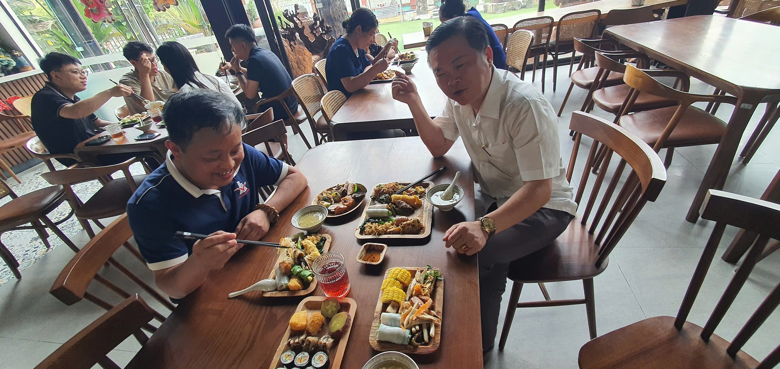 Nhà hàng sử dụng